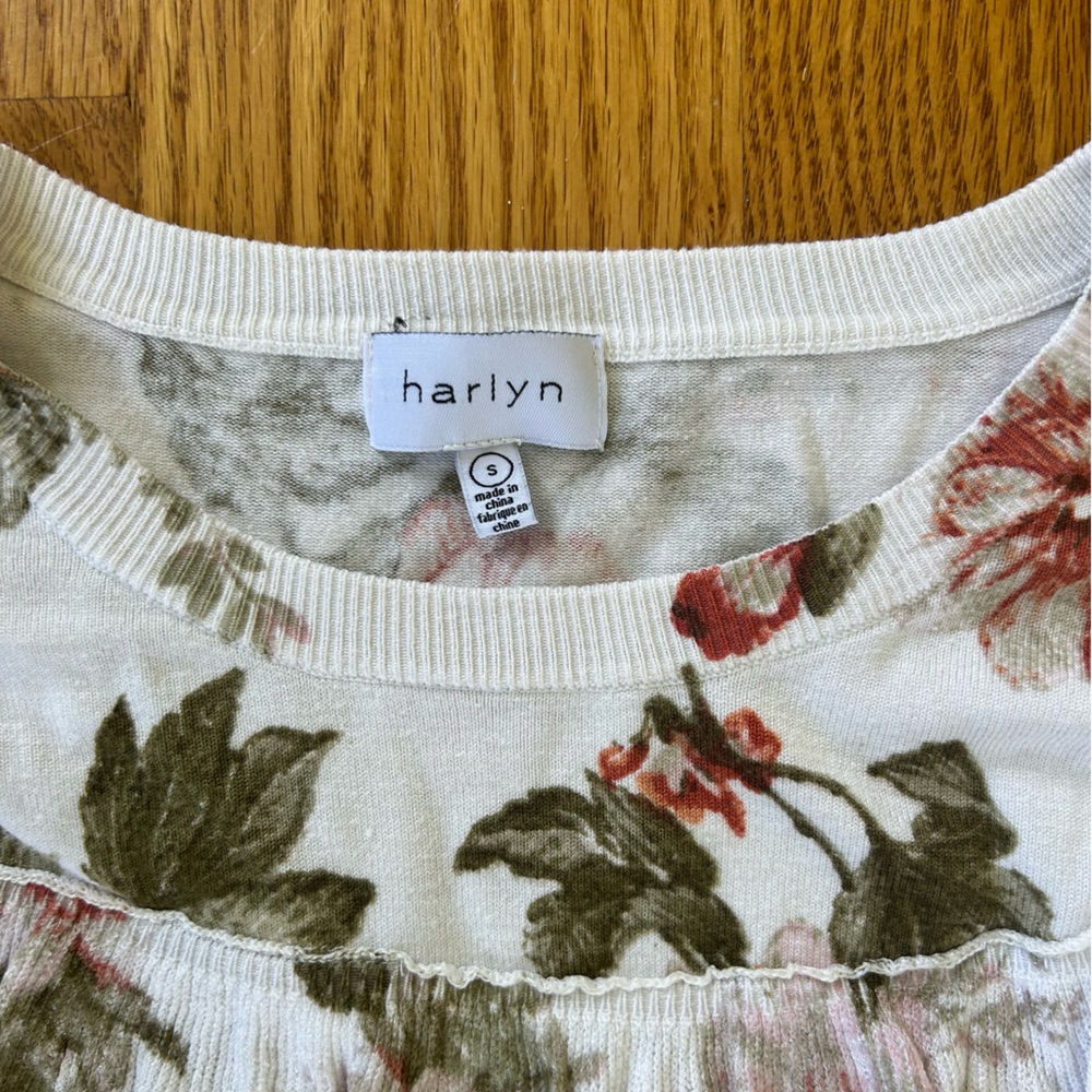 Harlyn Ruffle Floral Sweater - Picture 2 of 2